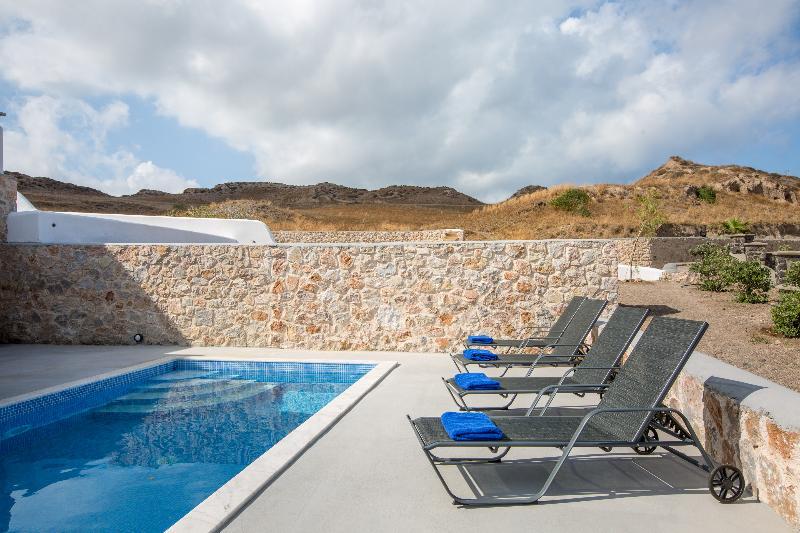 Desiterra Resort Suites & Villas Karterádos Exterior foto